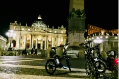 Rome by Night: Guide E-bike Tour with Salami, Cheese and Wine Tasting