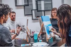Rome: Paint and Sip Experience with Italian Wine & Pizza