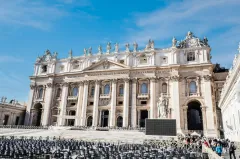 St. Peter’s Basilica: Reserved Escorted Entry + Audio Guide